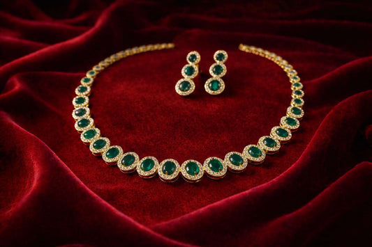 Elegant ruby and emerald jewelry AD set