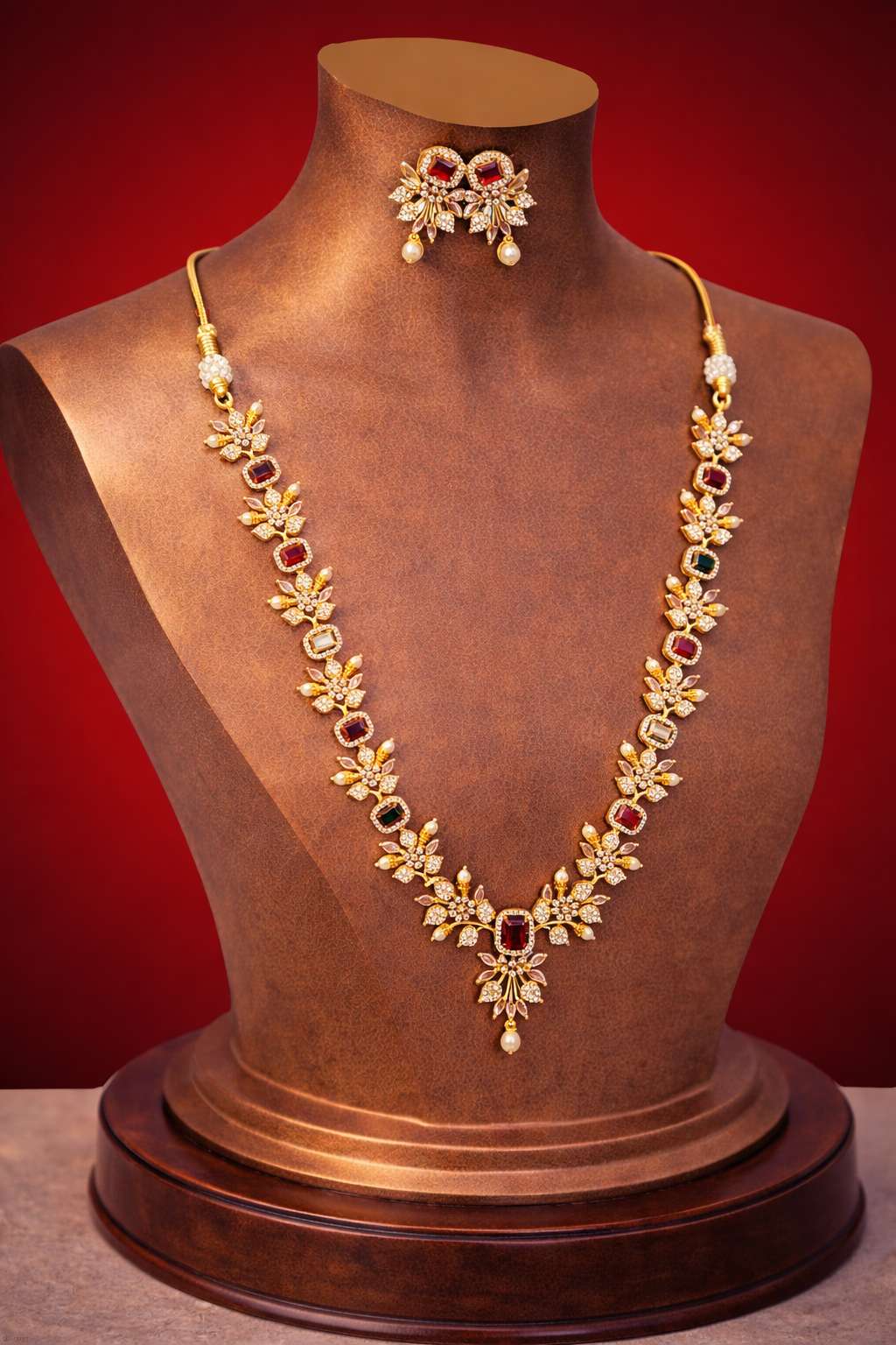 Exquisite gold jewelry with rubies