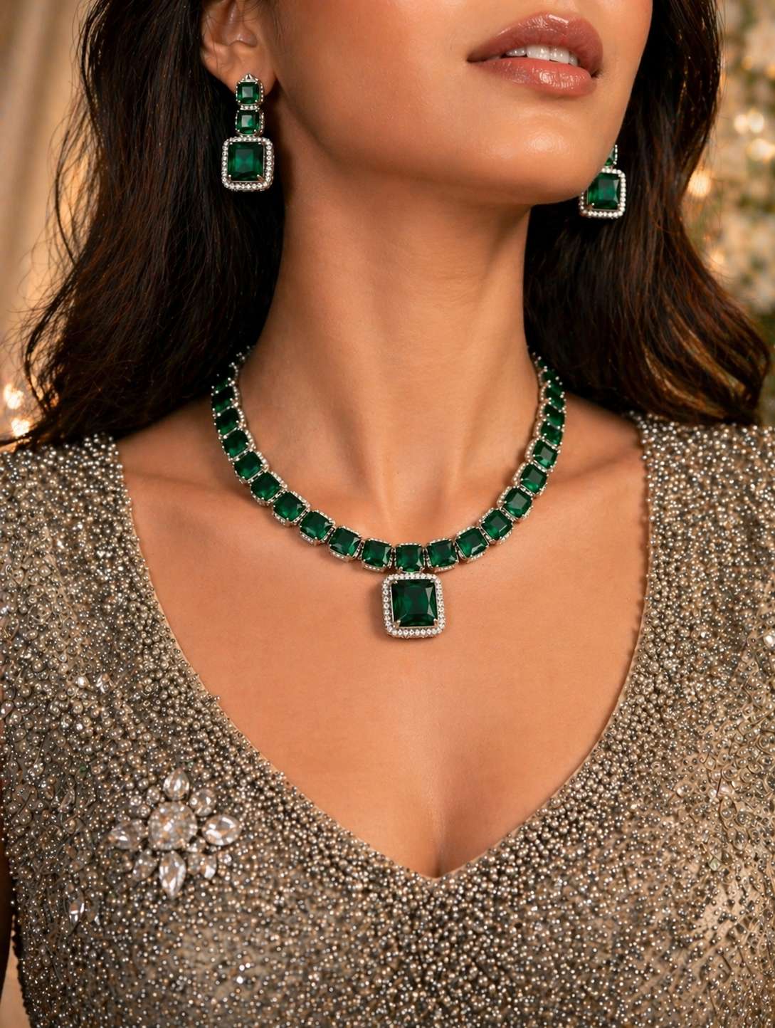 RHODIUM PLATED SILVER DIAMOND STONE