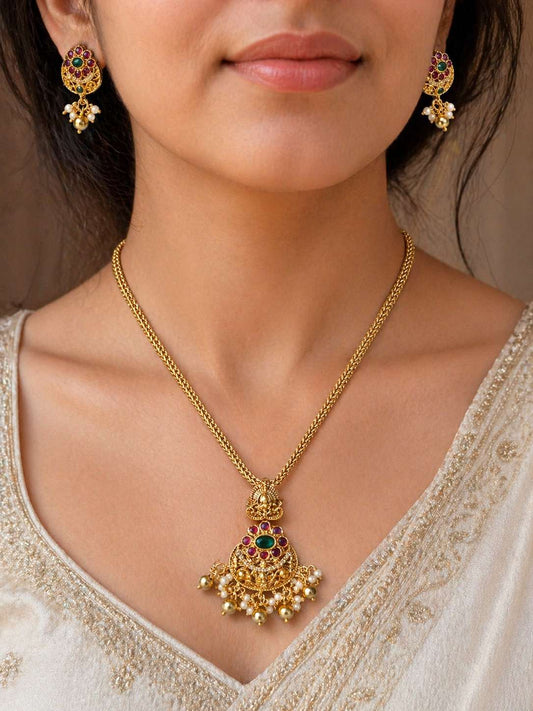 Small Gold Chain With A Pendant Emerald Ruby