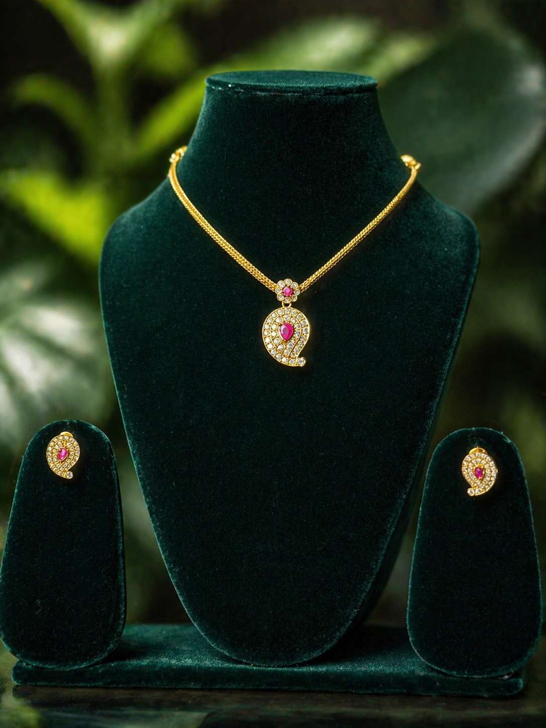 gold plated choker with ruby pendant